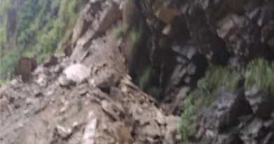 भीमताल-हल्द्वानी मोटर मार्ग पर वाहनों की आवाजाही बंद