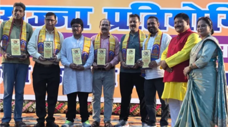 101 प्रतिभा रत्न सम्मान समारोह में माक्षार्थ फाउंडेशन के संरक्षक व सदस्य हुए सम्मानित