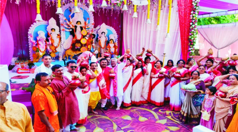 काशीपुर पंडित दीनदयाल पार्क मे मां दुर्गा पूजा उत्सव का शुभारंभ