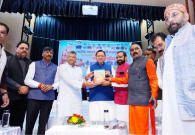 मुख्यमंत्री ने किया महर्षि वाल्मीकि प्रकटोत्सव के अवसर पर आयोजित शोभा यात्रा कार्यक्रम में प्रतिभाग